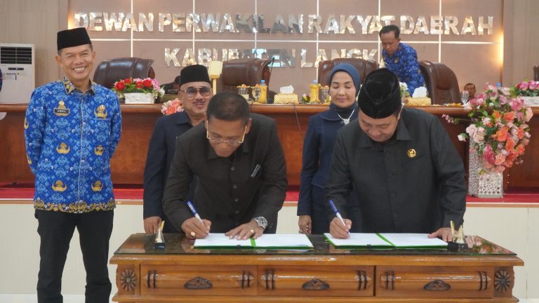 Pengesahan APBD dan Empat Ranperda