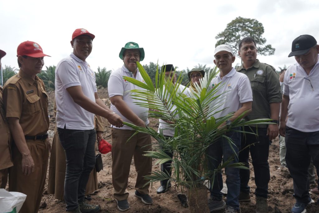 Wabup Asahan Ikuti Penanaman Perdana Program PSR