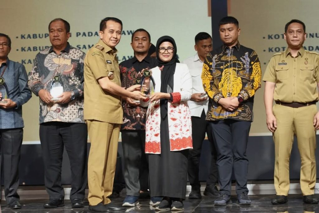 Pemko Siantar Masuk 10 Besar Kategori 'Informatif' Ajang Komisi Informasi Sumut Awards 2024