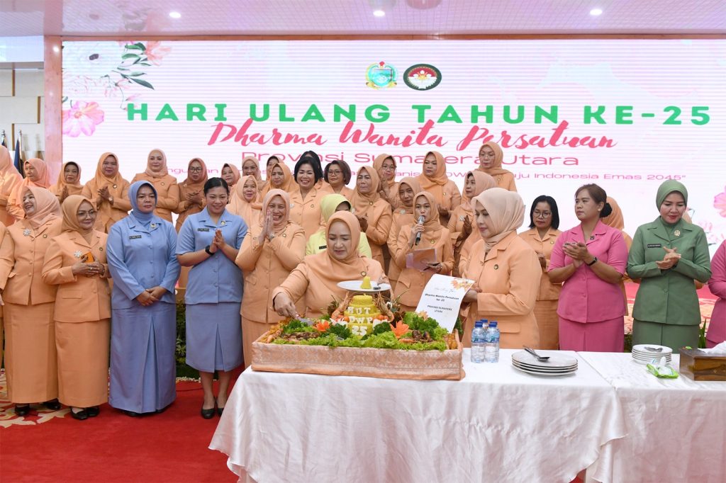 Pj Gubernur hadiri HUT ke-25 Dharma Wanita Persatuan