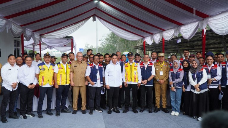 Wapres Gibran Tinjau Gerbang Tol Tanjung Pura Didampingi Pj. Bupati Langkat