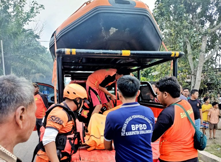 BPBD Simalungun dan Tim Basarnas Tanjung Balai Temukan Korban Hanyut di Sungai Bah Bolon