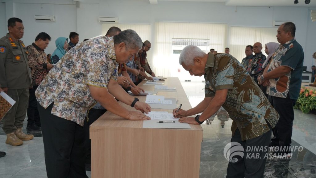 Bupati Asahan Lakukan Penandatanganan Kolektif PK