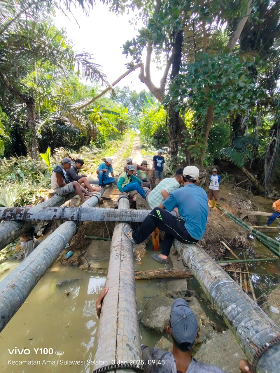 Jembatan Ambruk Warga Diminta Swadaya