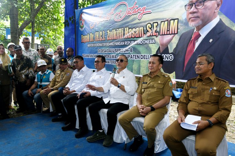 Menko Pangan bersama Pj Gubernur Sumut Tinjau Pompa Air Irigasi di Deliserdang