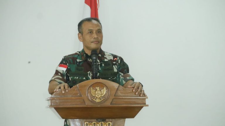 Penanganan Korban Banjir Jadi Perhatian Serius Bagi Danrem 121Abw Brigjen TNI Purnomosidi