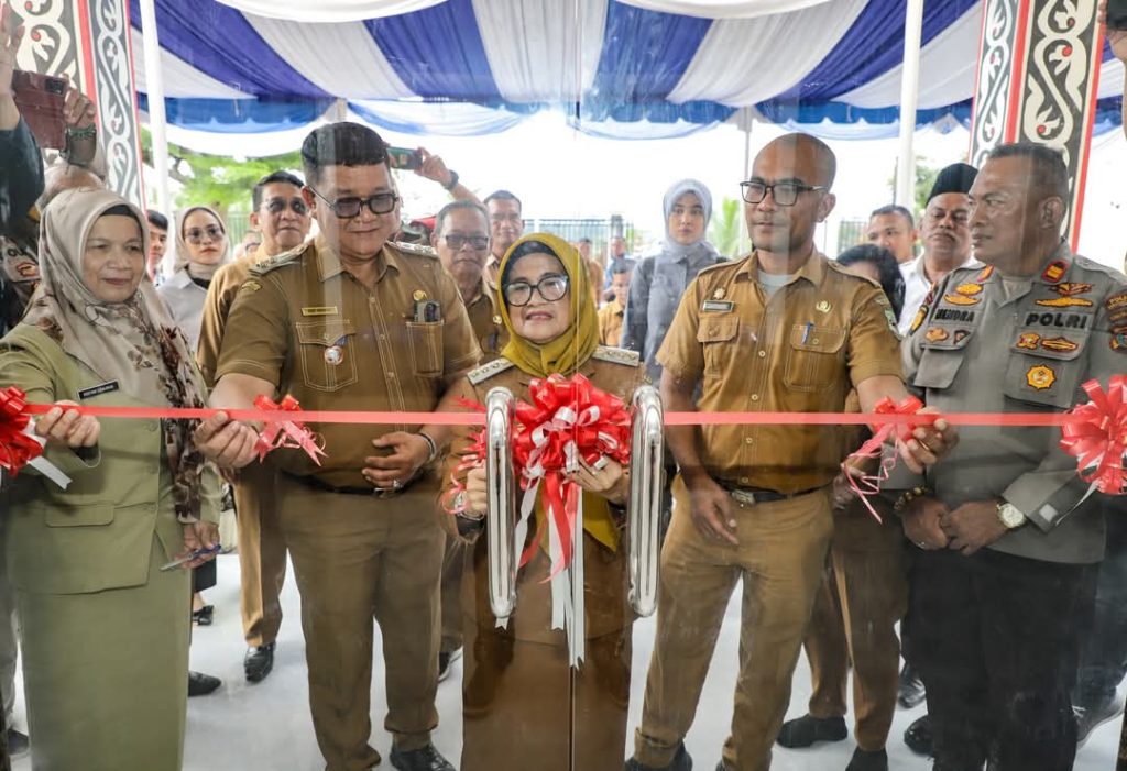 Susanti Resmikan Kantor Camat Siantar Marimbun, Taman Losung, dan Kantor Lurah Naga Huta