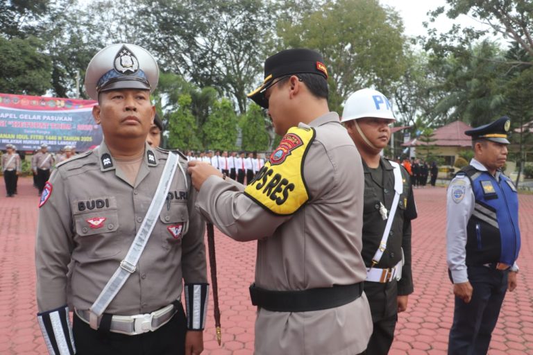 Polres Langkat Apel Gelar Pasukan Operasi Ketupat Toba 2025