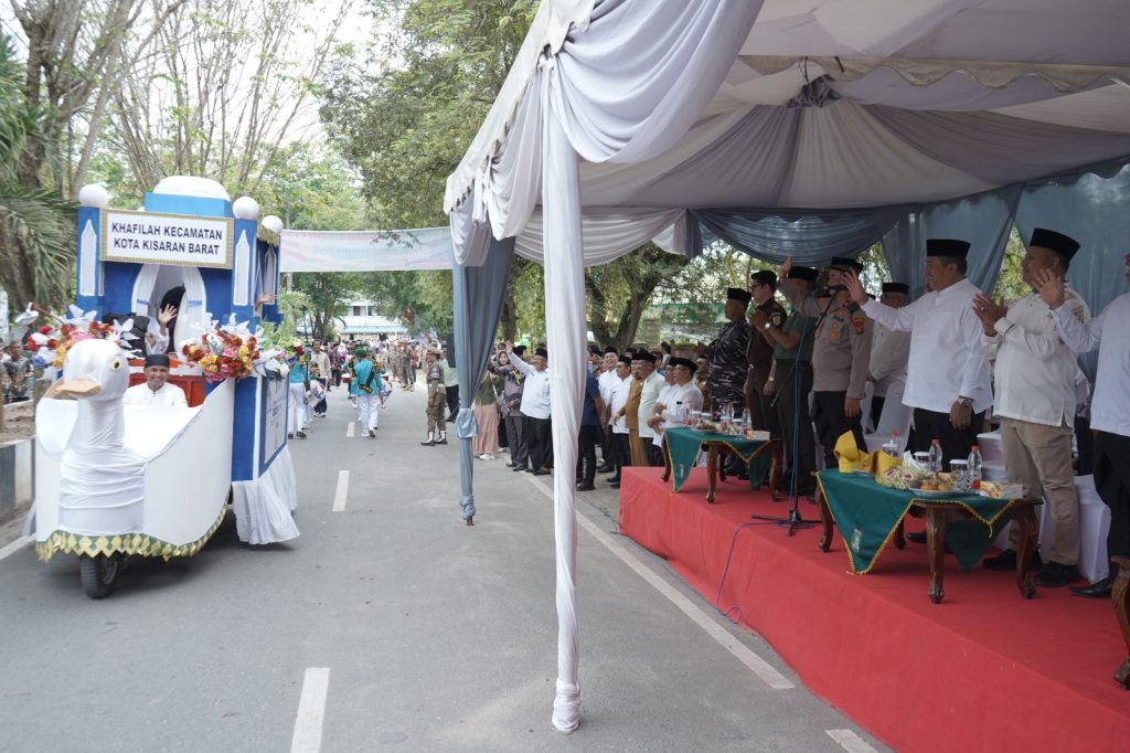 Bupati Asahan Lepas Parade Kafilah MTQ ke-56 Tingkat Kabupaten Asahan