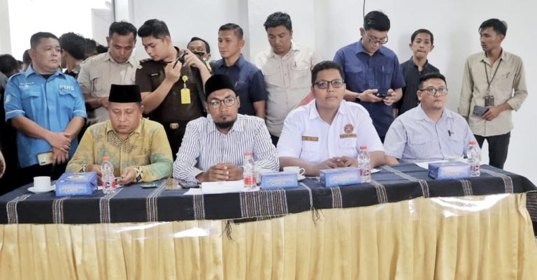 Bupati Simalungun Pimpin Rakor Penanganan Banjir di Pasar Bawah Serbelawan