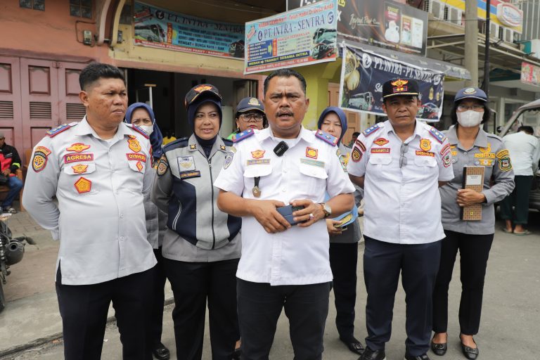 Kadishub Siantar Himbau dan Surati Pengusaha Bus