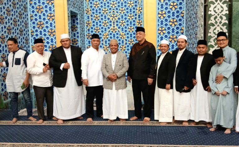 Salat Idul Fitri di Masjid Agung Medan