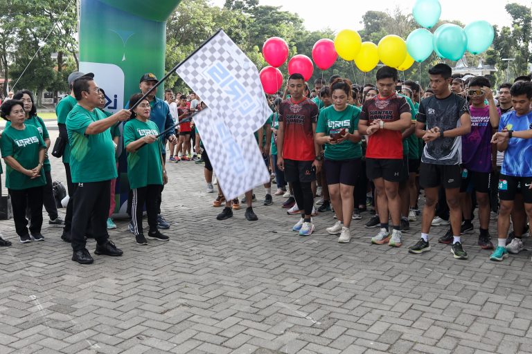 Walkot Wesly Lepas Ratusan Peserta Fun Run X FAST