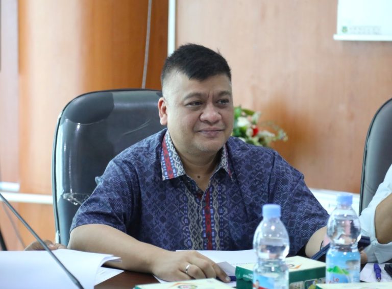 Rapat Evaluasi Kinerja PUD Pasar dan DPMPTSP Kota Medan