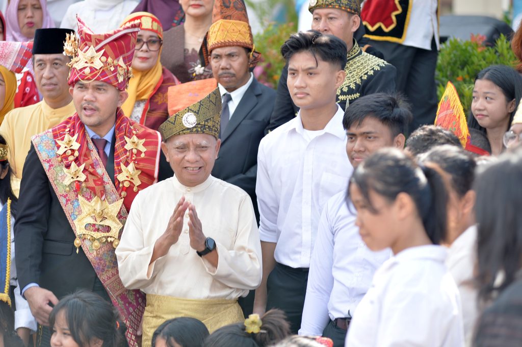 Wagub Surya Pimpin Peringatan Hardiknas 2025