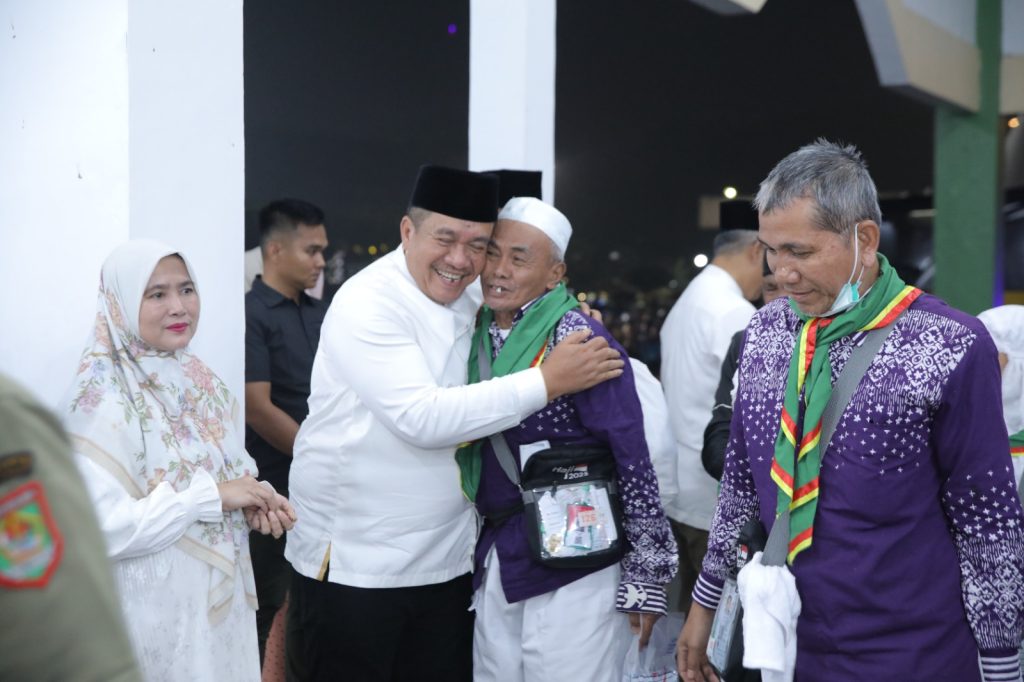 Bupati Asahan Bersama Forkopimda Sambut Kedatangan Jamaah Haji