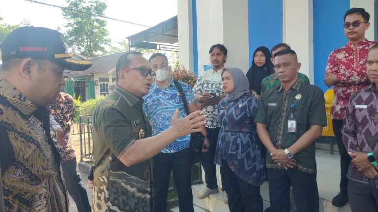 Bupati Sujiwo Sidak Kantor Dinas Pendidikan Kubu Raya