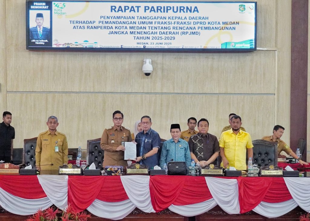 Pemko dalam Paripurna DPRD Medan Pastikan Pelaksanaan Pembangunan