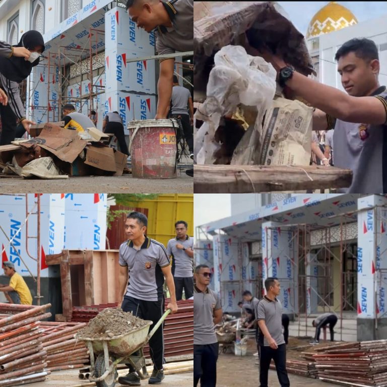 Polresta Pontianak Gelar Aksi Bersih-Bersih Mako dan Tempat Ibadah