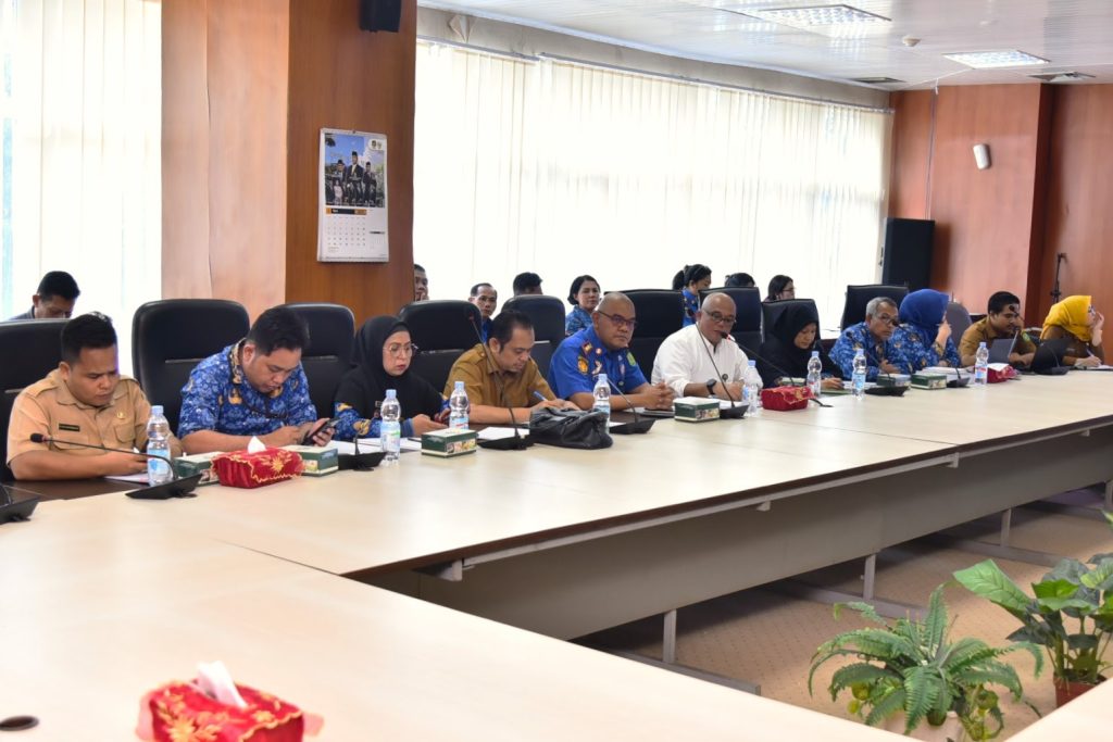 Rapat Kerja Bapemperda DPRD Kota Medan terkait Pembahasan Daftar Prioritas