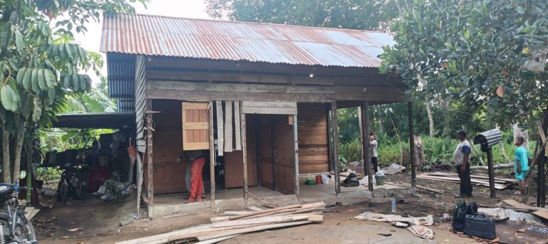 Renovasi Bedah Rumah dalam Rangka Hari Bhayangkara ke-79