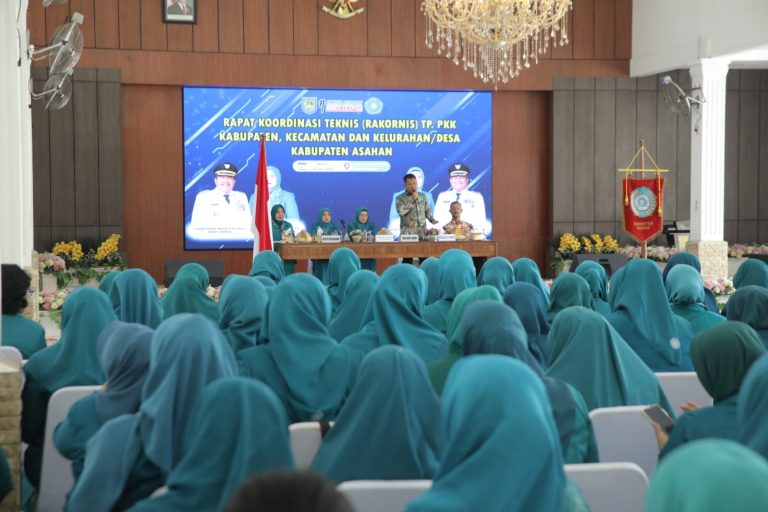 Wabup Asahan Hadiri Pelantikan TP PKK