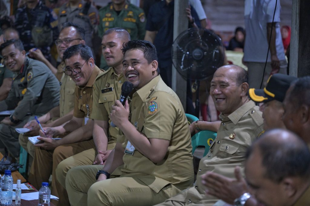 Bobby Nasution Seharian Serap Aspirasi di Pulau Kampai