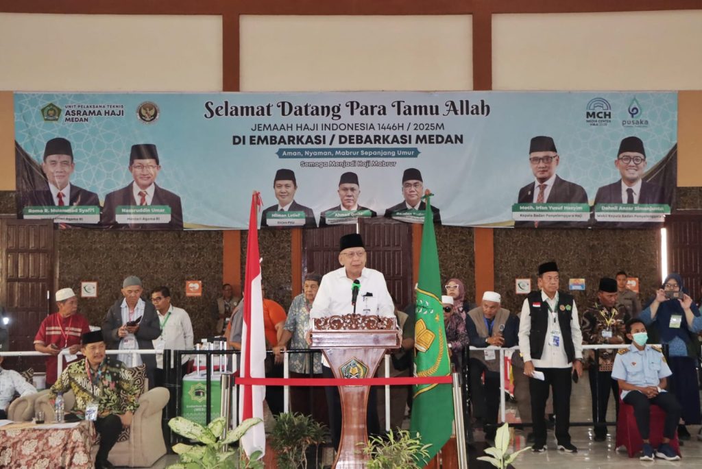 Effendy Pohan Sambut Kepulangan Jemaah Haji asal Paluta