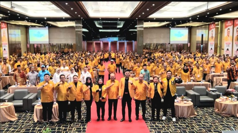 El Adrian Shah tidak Lagi Sekedar Ketua Partai