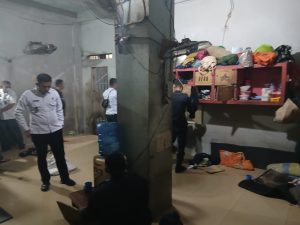 Petugas Rutan Kelas I Labuhan Deli Razia Kamar WBP