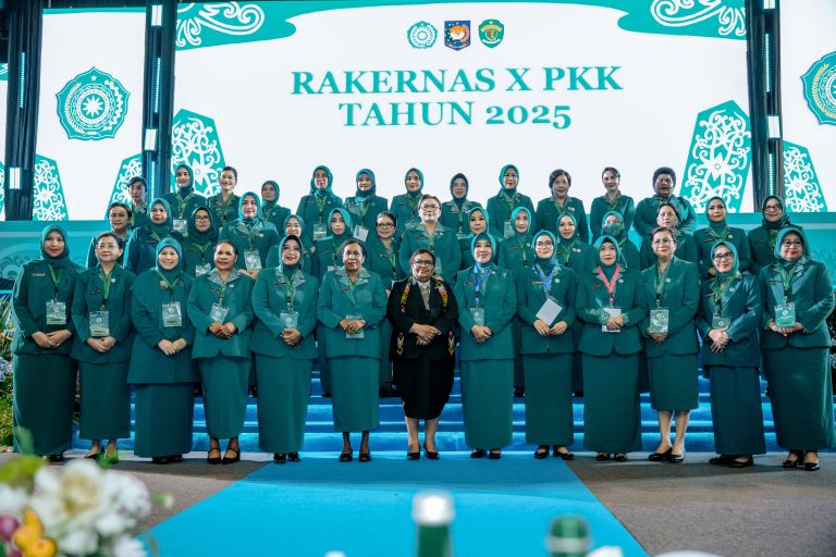 Kahiyang Ayu Hadiri Rakernas PKK dan Puncak HKG PKK ke-53