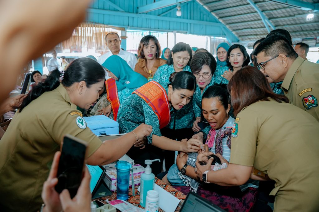 Kahiyang Ayu Tinjau Posyandu