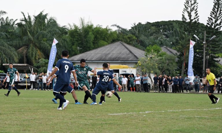 Laga Persahabatan Tim Pemprov Sumut dan Tim Lantamal I Belawan