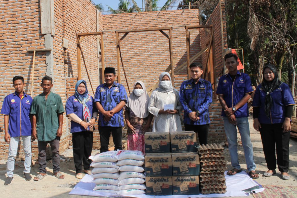 Rumah Ponindi Terbakar, Ricky Anthony Hadir Bawa Bantuan