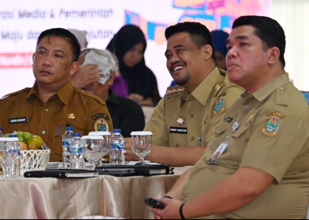 Bobby Pertemuan Pemred