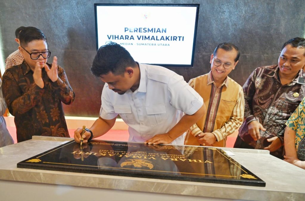 Gubernur Sumut Bobby Nasution Resmikan Vihara Vimalakirti Medan