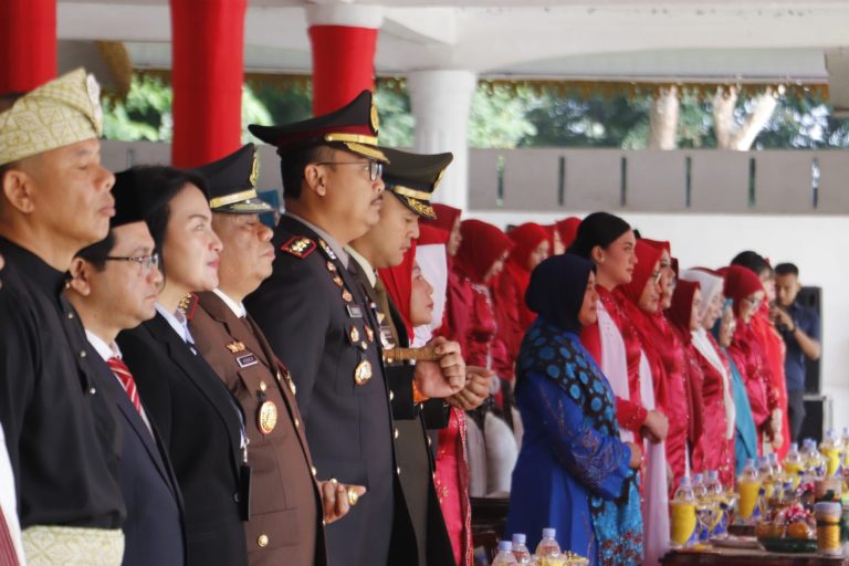 Kapolres Hadiri Upacara HUT RI di Lapangan Alun-alun Tengku Amir Hamzah