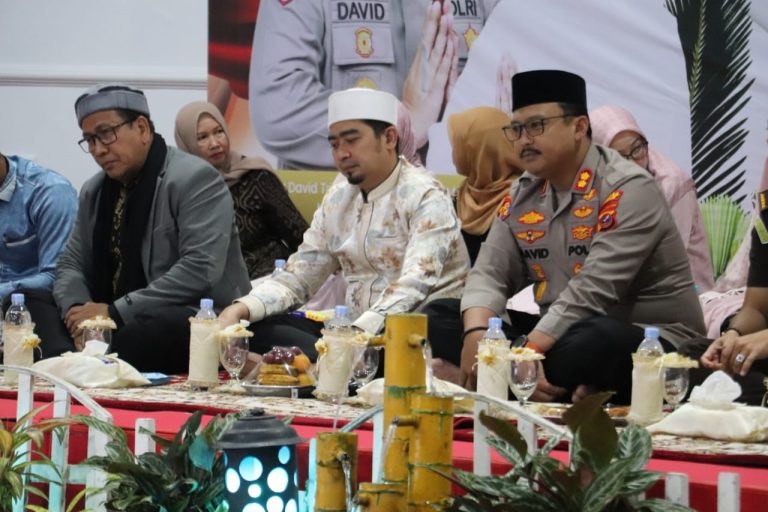 Ustadz Solmed Tabligh Akbar Bersama Polres Langkat