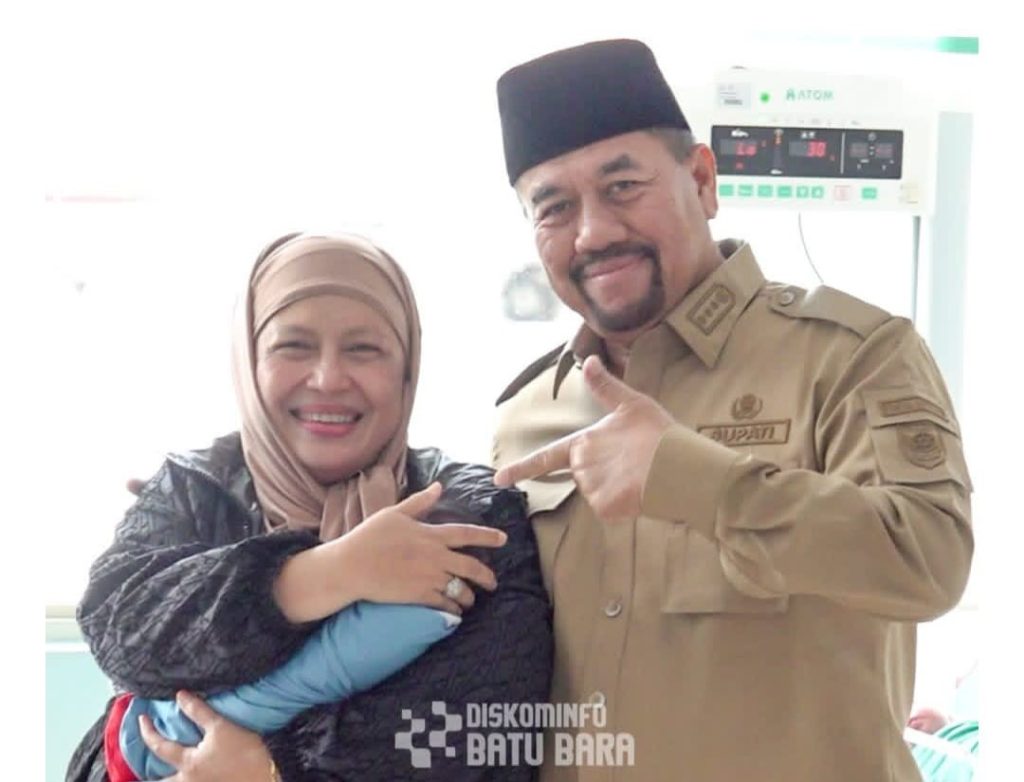 Bupati Batu Bara Langsung Lapor ke Ibunda di Sei Bejangkar Begitu Cucunya Lahir