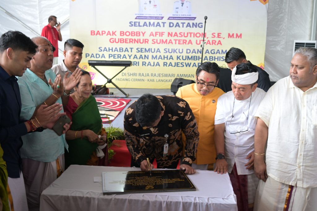 Peresmian Kuil Shri Raja Rajesvari