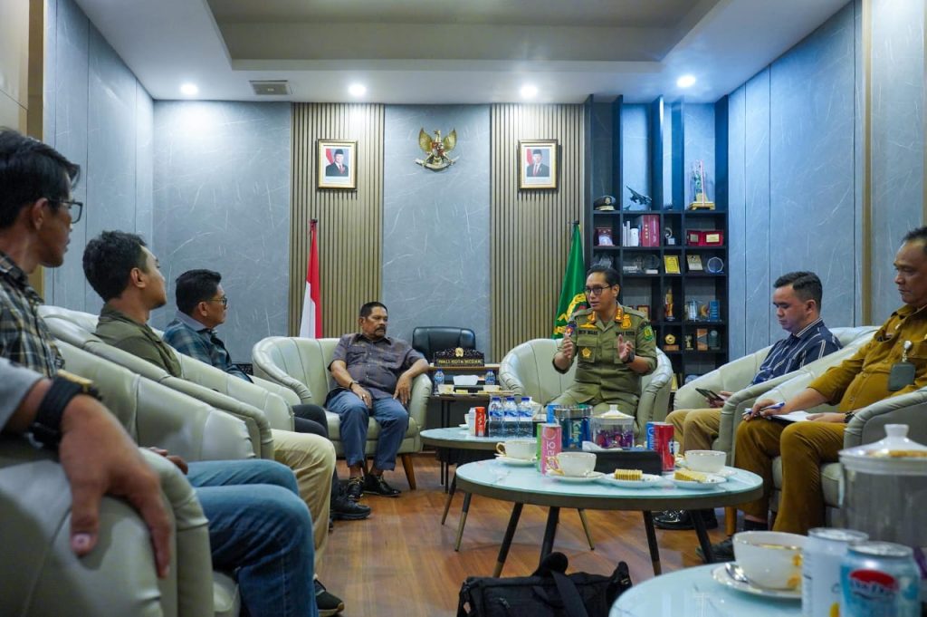 Rico Waas tegaskan Keterbukaan Adalah Hak Masyarakat