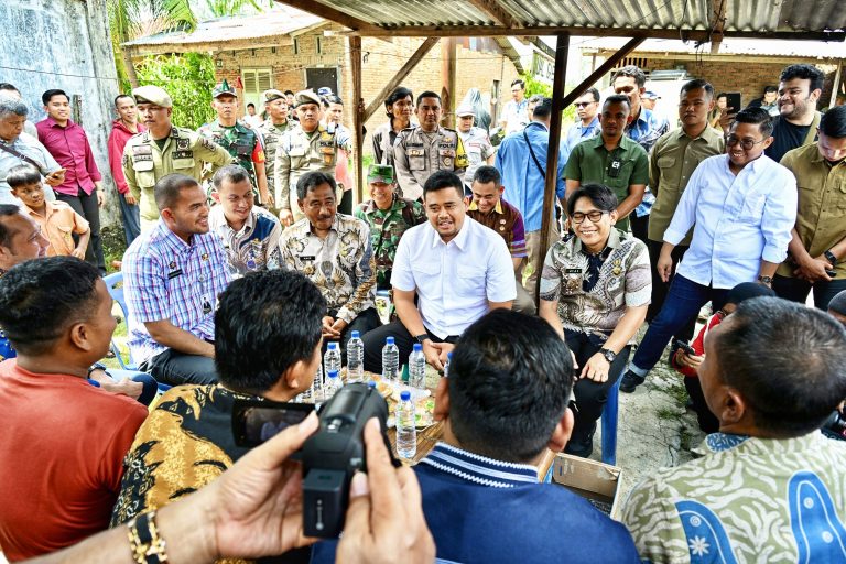 Bobby Nasution Temui Guru SMK 1 Kutalimbaru yang Dilaporkan Orang Tua Siswa