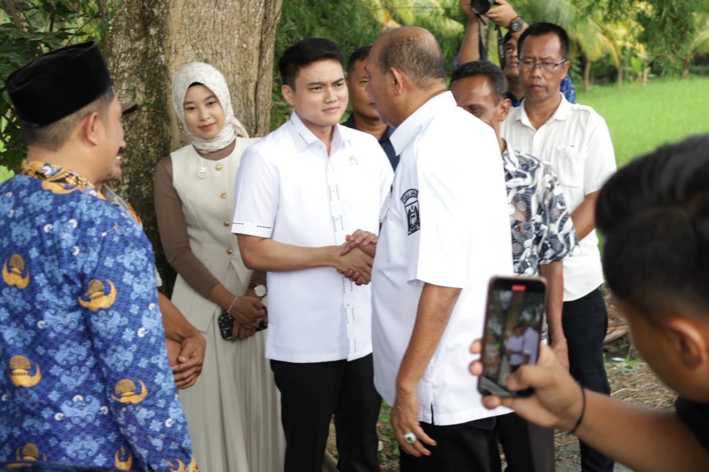 Bung RA Minta Pemkab Langkat Selesaikan Peremajaan Pohon Perindang