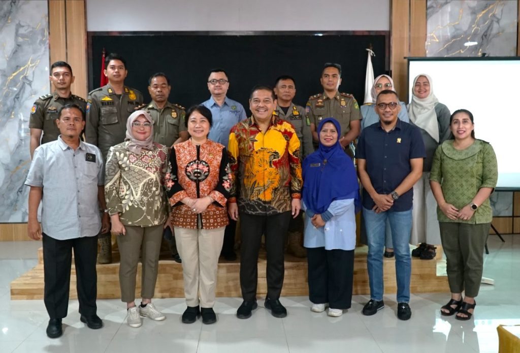 Kunjungan Kerja Pansus Pembahasan Ranperda ke Universitas Sari Mutiara Indonesia