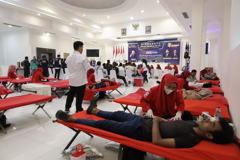 NasDem Sumut Gelar Aksi Donor Darah
