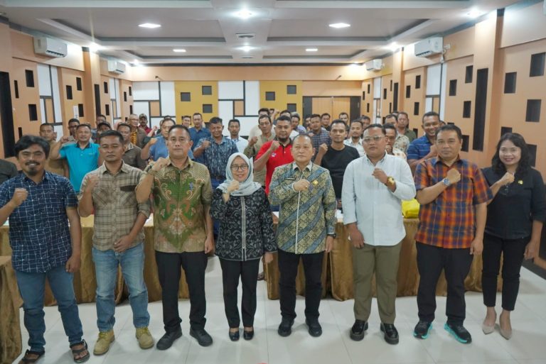 Disnakkeswan Asahan Bersama IKA Peternakan USU Gelar Sosialisasi Risiko Residu Antibiotik