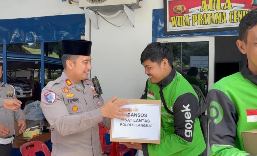 Edukasi, Doa, dan Kepedulian untuk Pengemudi Ojek Online