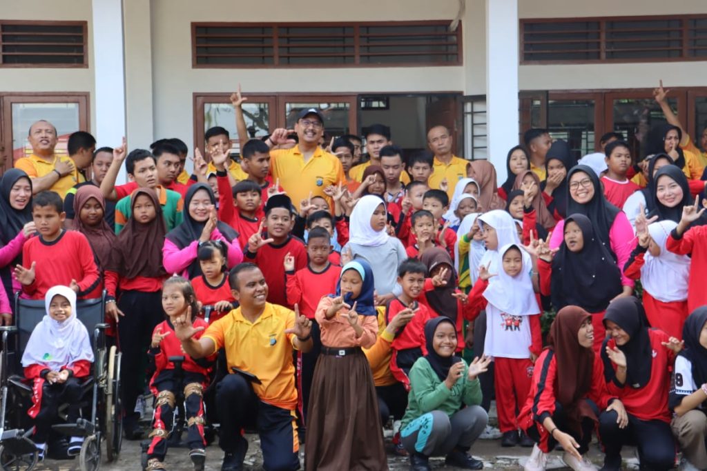 Kapolres Langkat Gelar Olahraga Bersama Siswa SLB Negeri Stabat