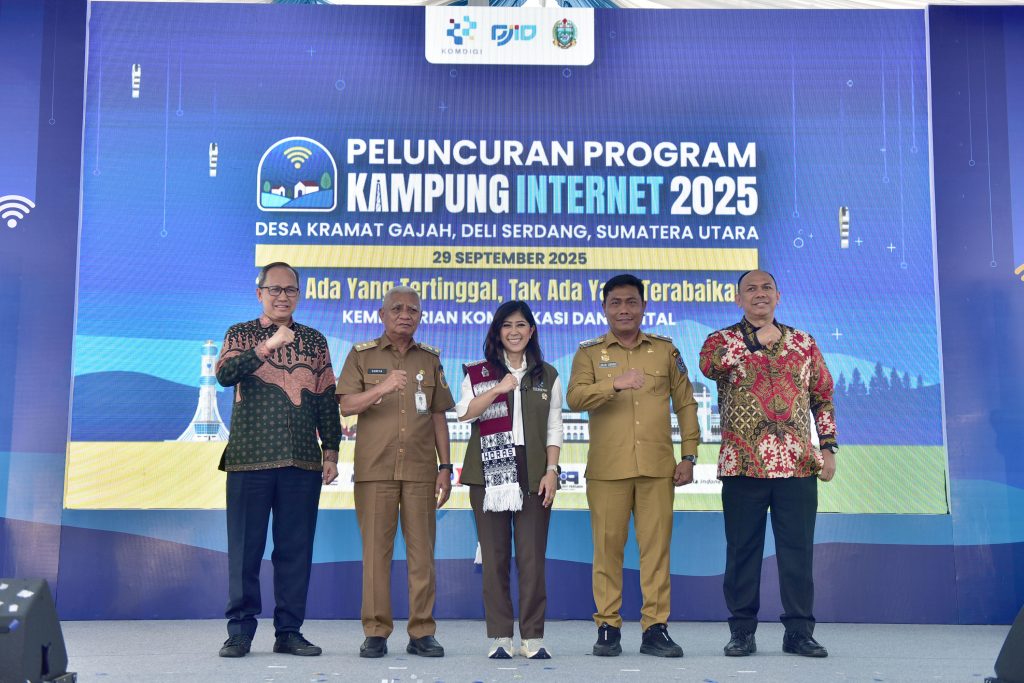 Menteri Komdigi Resmikan Ribuan Kampung Internet