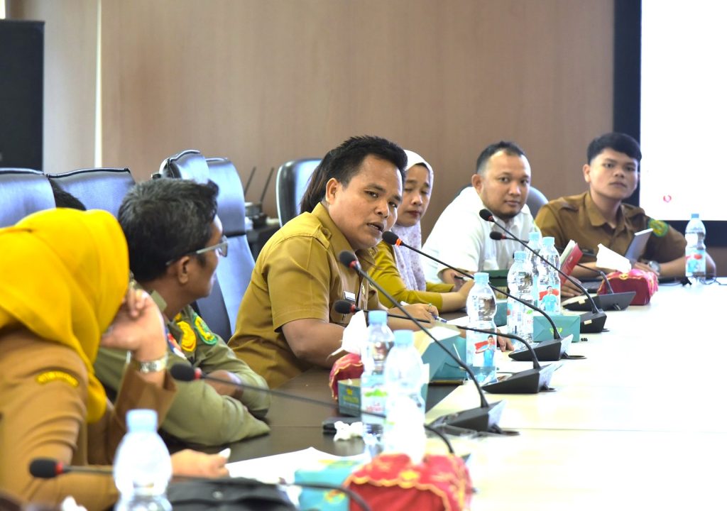 Rapat Kerja Pansus Ranperda Kota Medan tentang Kawasan Tanpa Rokok